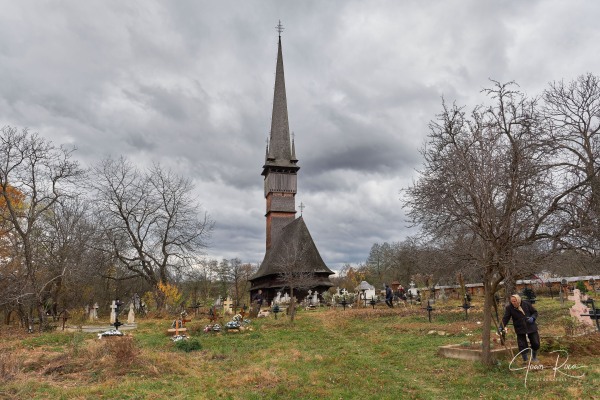 Iglesia de los Santos Arcángeles de Șurdești Iglesia de los Santos Arcángeles de Șurdești