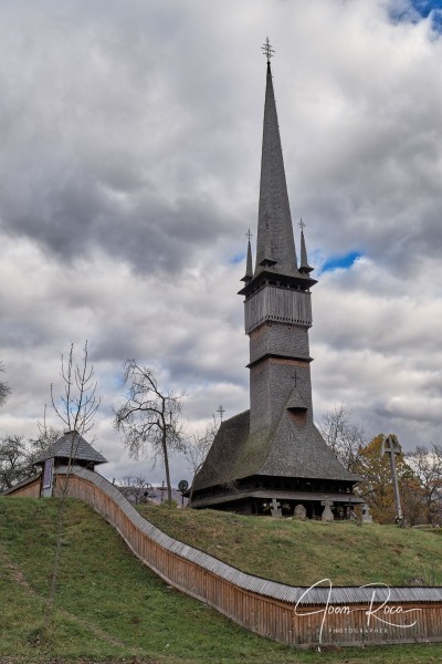 Iglesia de los Santos Arcángeles de Șurdești Iglesia de los Santos Arcángeles de Șurdești